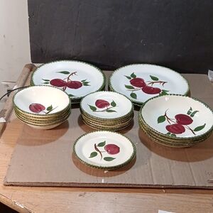 24 Blue Ridge Southern Potteries Dishes "CRAB APPLE" Dinnerware Set